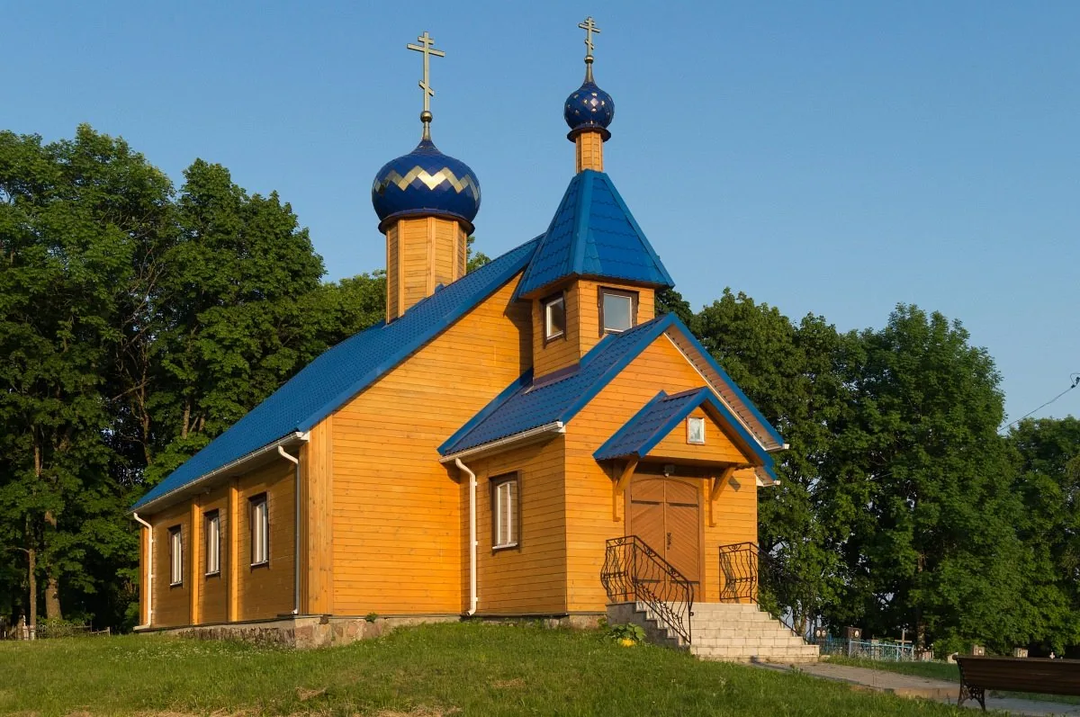Царква Успення Прасвятой Багародзіцы — место в Нарочанском крае