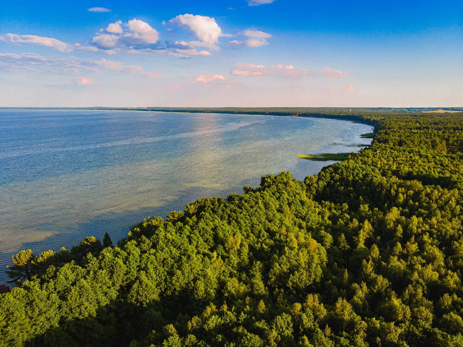 Пляж Урлікі санаторыя Прыазёрны — пляж в Нарочанском крае